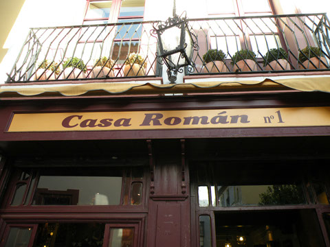 Fachada de Casa Román